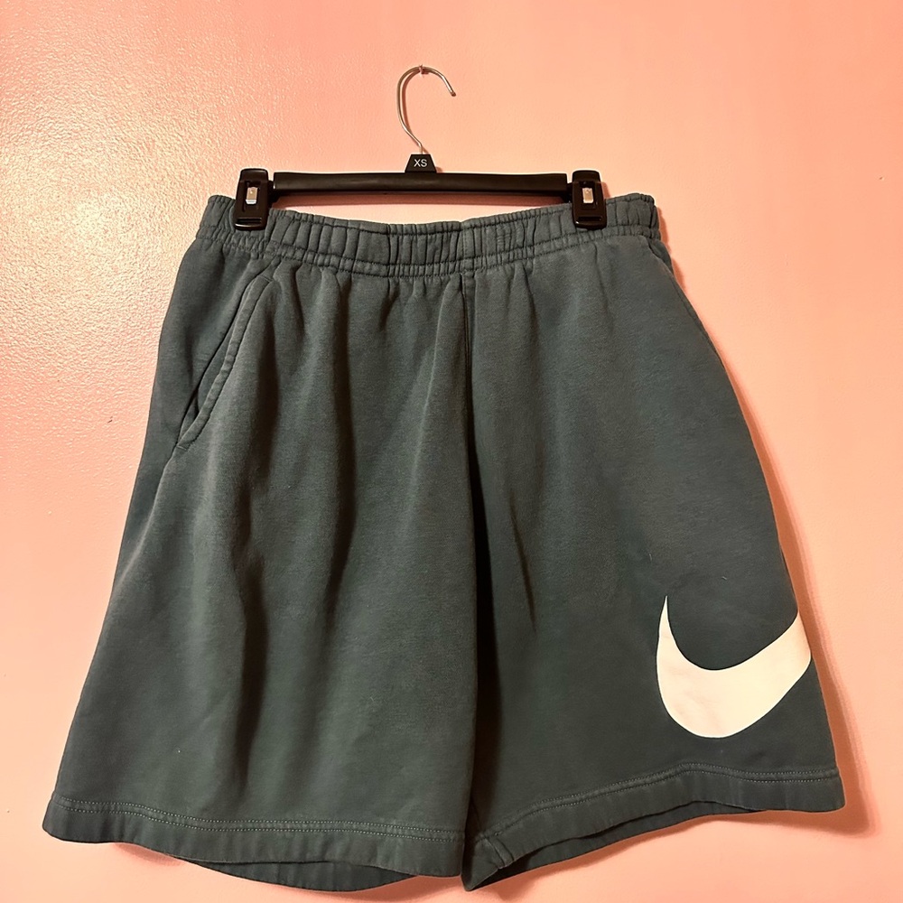 Grey Men’s Nike shorts